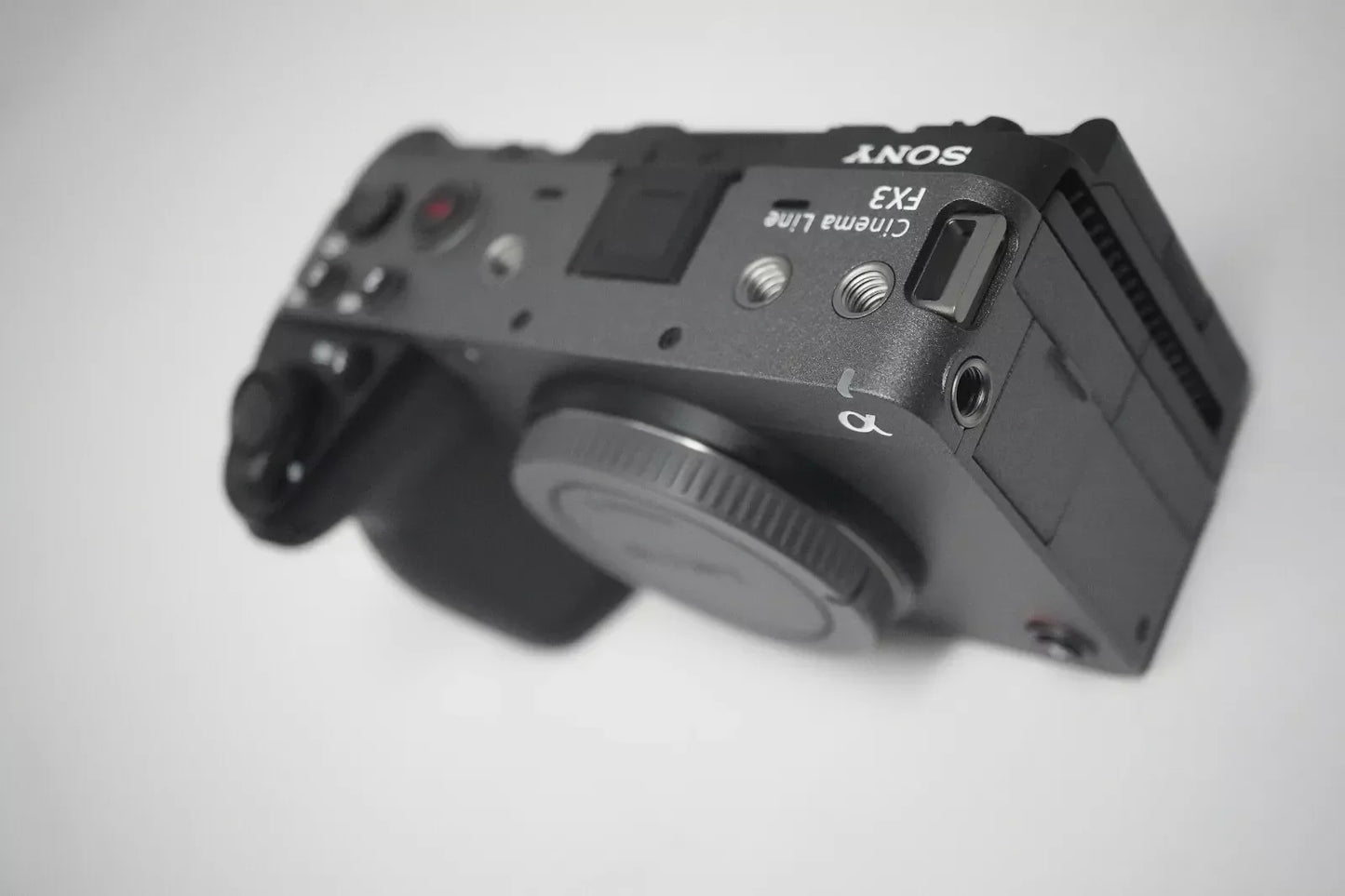 Used Sony FX3 Cinema Line Camera โ Full Box, Accessories Included, Low Shutter Count