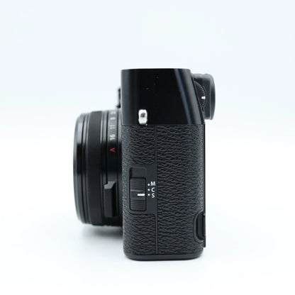 Fujifilm X100VI Black – Used, Excellent Condition – Only 35 Shutter Count