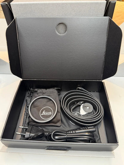 Leica Q2 47.3 MP Digital Camera – Full Set | Only 119 Shutter Count