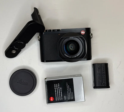 Leica Q2 47.3 MP Digital Camera – Full Set | Only 119 Shutter Count